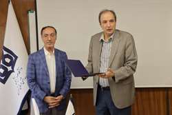 با تقدیر از زحمات دکتر علی اکبر زینالو استاد پیشکسوت گروه کودکان، جلسه هیات رئیسه دانشکده پزشکی برگزار شد