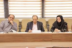   دکتر استقامتی: به مدد حضور اساتید توانمند در گروه زنان، قطعا میتوان موانع و مشکلات را رفع کرد