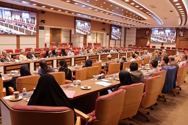 از اعلام افزایش تعداد فراگیران در بالین تا تشریح انتخابات مدیران گروه ها و لزوم نظارت بر روتیشن دستیاران