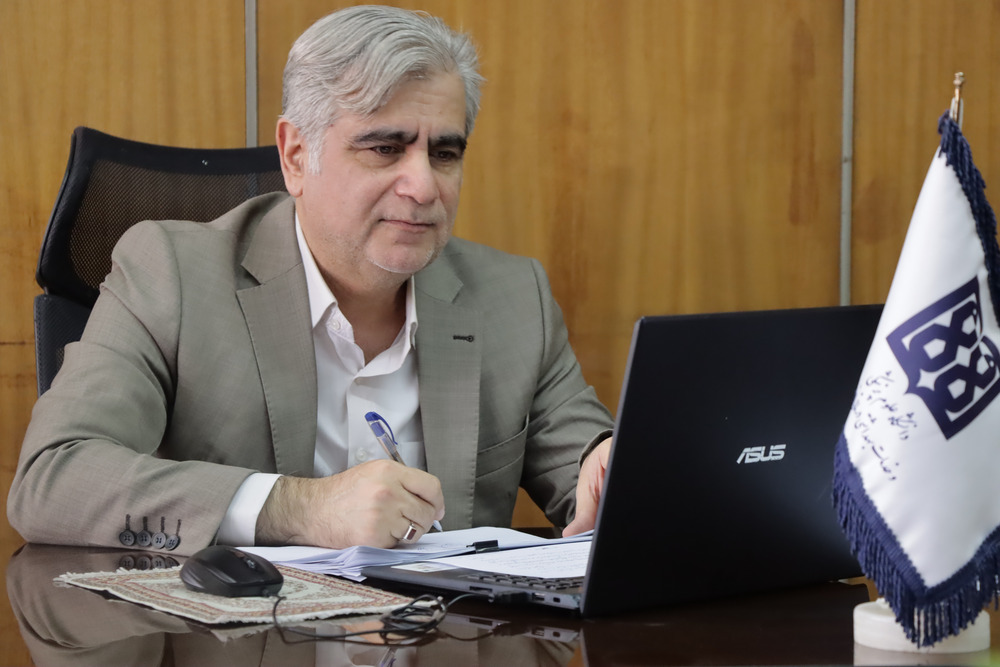 پیام تبریک دکتر سورکی به مناسبت 4 شهریور روز کارمند