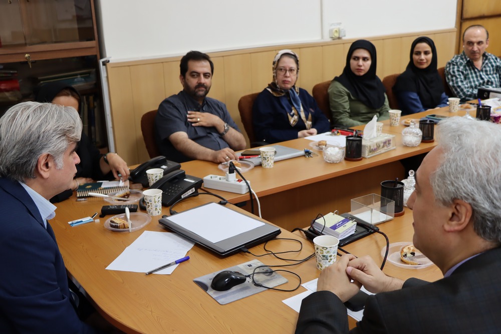 بررسی مسائل مالی و اداری و تقویت همکاری‌ در جلسه معاون مالی اداری دانشکده پزشکی با گروه فیزیک و مهندسی پزشکی