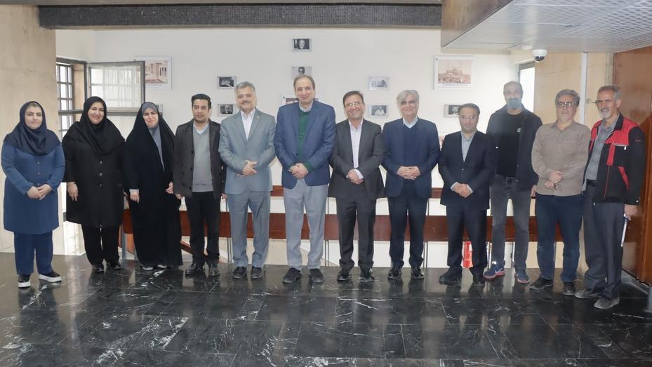  تقدیر معاونت توسعه دانشگاه از بانوان به مناسبت میلاد با سعادت حضرت فاطمه (س): تجلیل از نقش‌آفرینی زنان در پیشبرد اهداف دانشگاهی