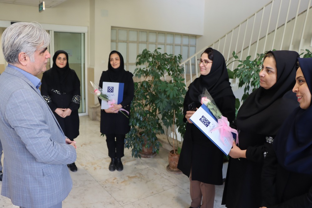 تقدیر معاون مالی و اداری دانشکده پزشکی از پرستاران به مناسبت روز پرستار