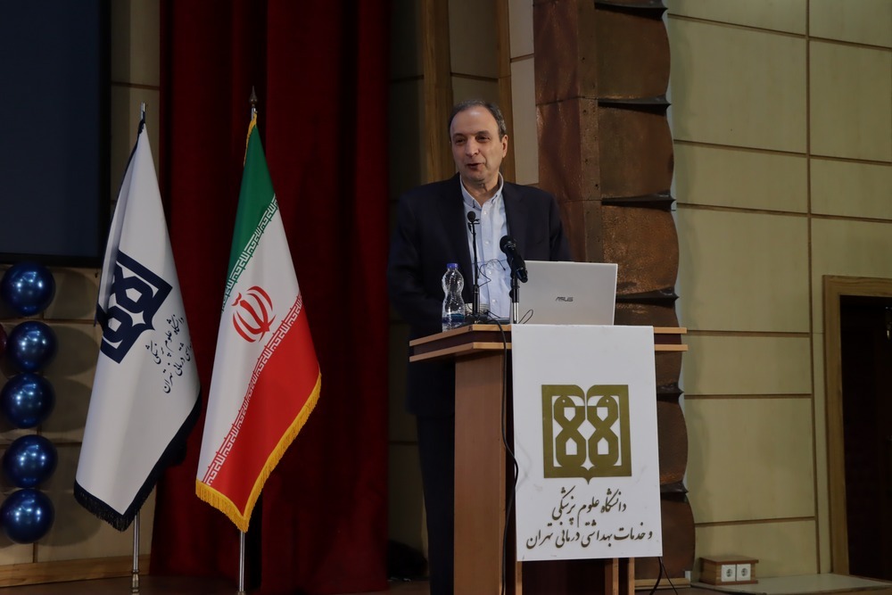  رئیس دانشکده پزشکی: حفظ اصالت، اعتبار و پیشگام بودن دانشکده پزشکی و انتقال این امانت به نسل بعدی مهمترین وظیفه ماست